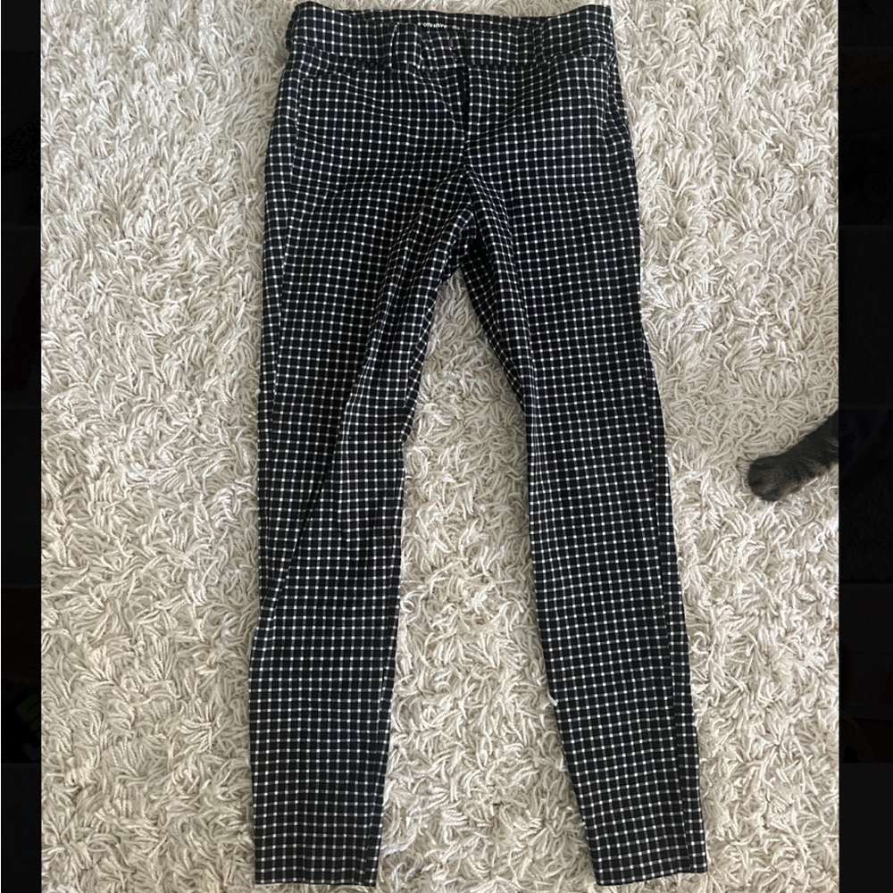Old Navy Pixie pants black and white checker